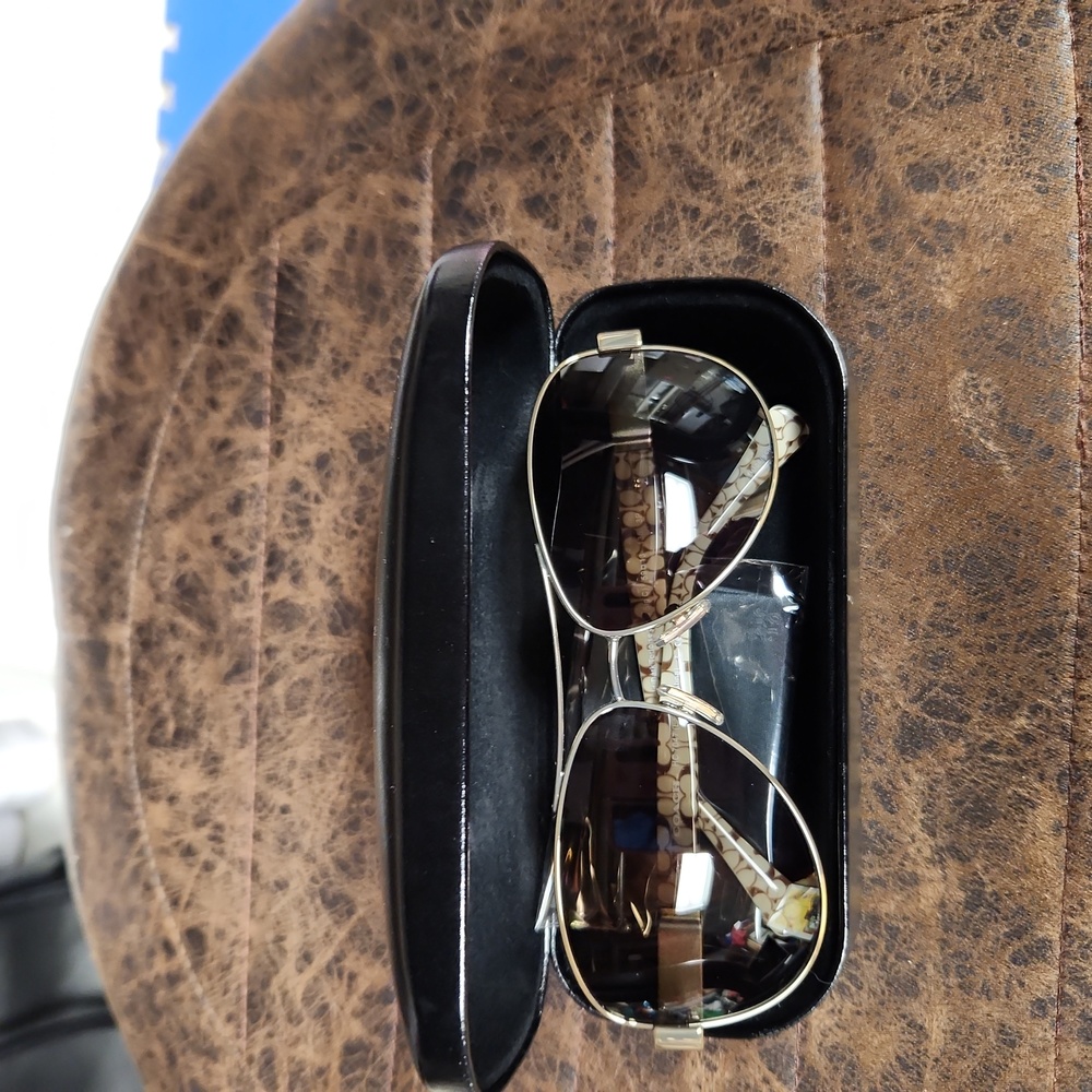 Coach aviator Sunglasses